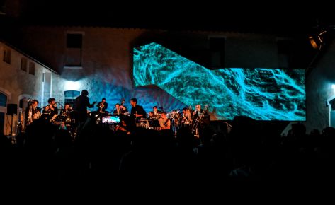 Projection Mapping CARA